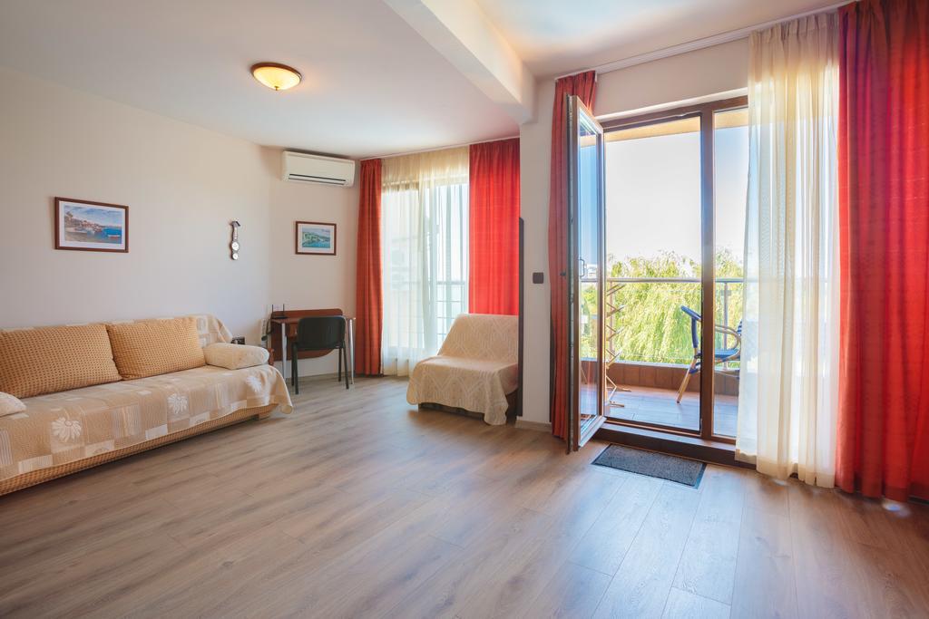 Apartment Sea Shell 1 Sozopol Exterior photo